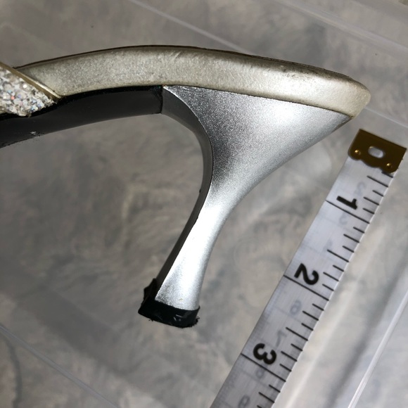 Cabrelli Silver Heels - Picture 3 of 8